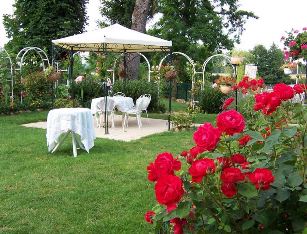 Hotel Logis Le Manoir De L'Onde Sens Exterior foto